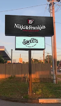 Nikki & Frankie's, business photo 4
